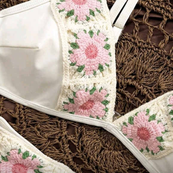 Crochet Floral Trim White Bikini Set For Women Sz S M L XL - Picture 4 of 9